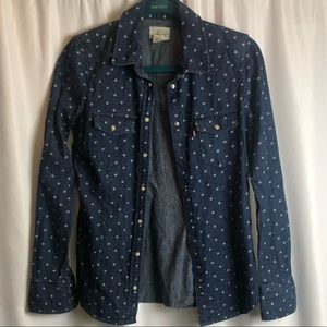 Levi’s denim star patterned button up blue